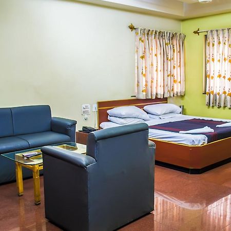 Hotel Sai Prasad Kolhapur Exterior photo
